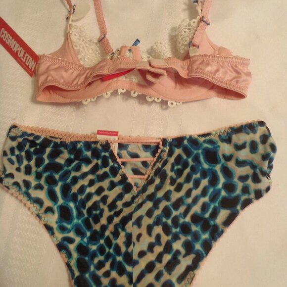 COSMOPOLITAN 32A Quartz Pink Underwire Bra Small Snake Print Hipster Panty NWT - Picture 2 of 3
